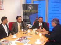 زيارة الدكتور الشميري لأكاديمية Grafton بلندن 6/7/2006