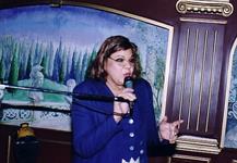 الشاعرة فريال جمعة