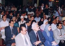 جانب من الحضور ويجلس من اليسار الناقد الدكتور صلاح فضل والدكتورة لويزا بولبرس