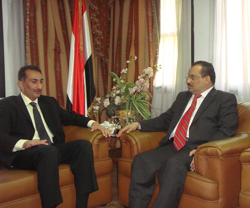السفير د. الشميري يستقبل سعادة سفير الجمهورية العراقية بمكتبه بالسفارة