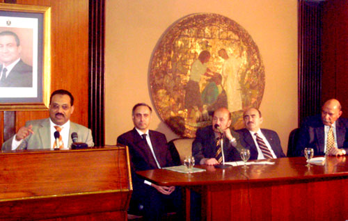 السفير د.الشميري يؤكد على عمق العلاقات اليمنية المصرية خلال كلمته في عيد تحرير سيناء