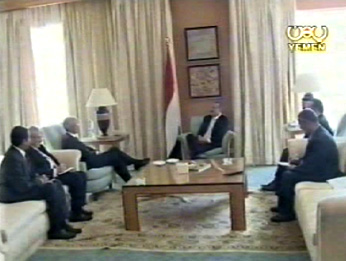 الشميري يحضر مقابلة فخامة الرئيس مع مساعد وزير الخارجية الامريكية